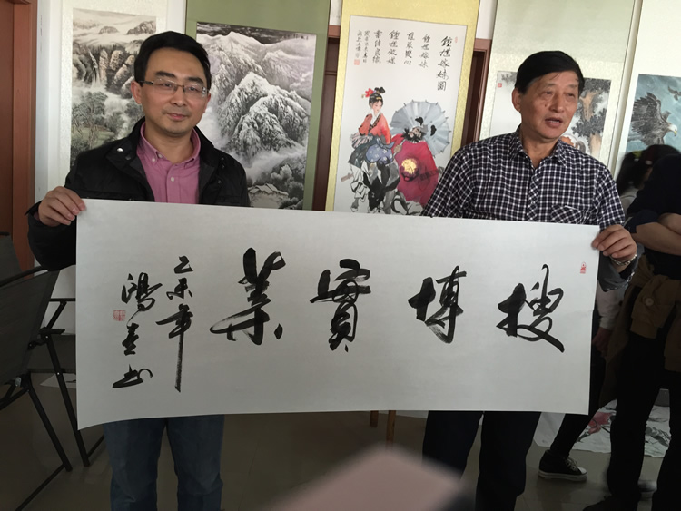 The leader of Sobo got the famous calligrapher Shi Hongxi to write for the company